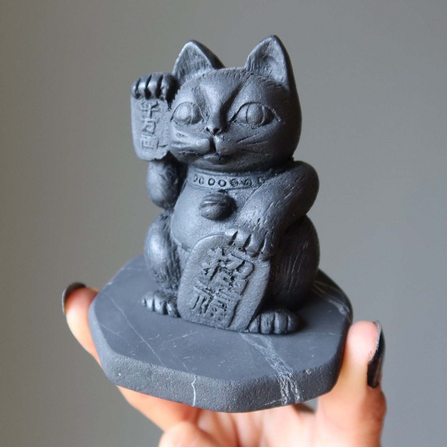 Shungite Cat Neko Protection Prosperity Statue