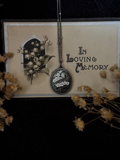 In Memoriam necklace