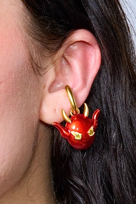 Devil Enamel Ear Cuff (Gold)